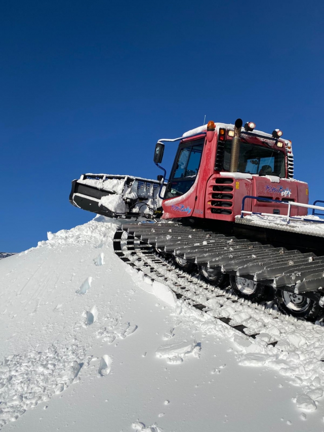 seilbahn.cc - Pistenbully 300