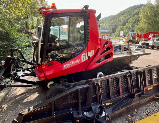 seilbahn.cc - Pisten Bully 600